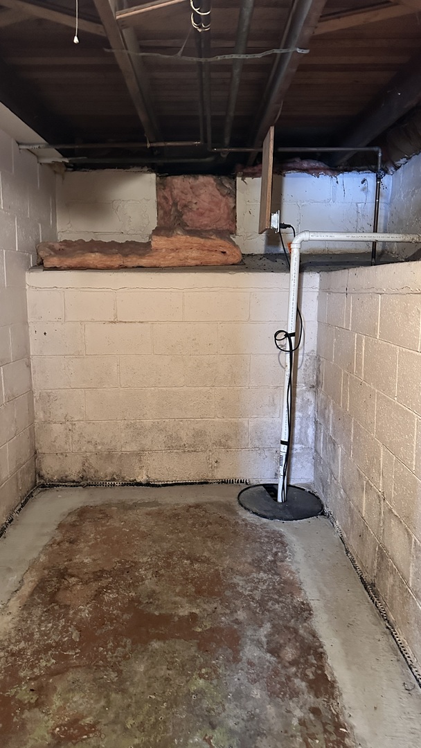 Homes for sale in West Frankfort, IL | 504 W Poplar St, West Frankfort, IL 62896 | MLS# 12560230