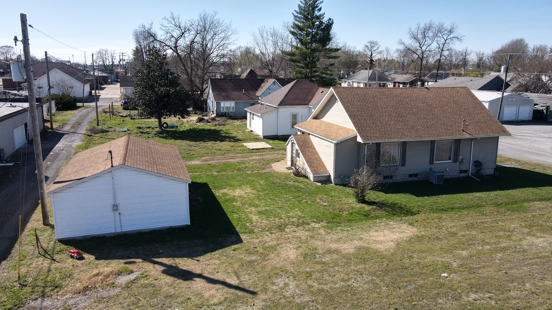 Homes for sale in West Frankfort, IL | 504 W Poplar St, West Frankfort, IL 62896 | MLS# 12560230