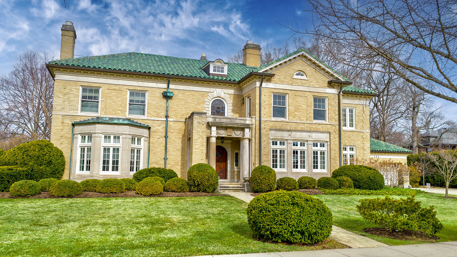 Homes for sale in Kenilworth, IL | 123 Oxford Rd, Kenilworth, IL 60043 | MLS# 12561462