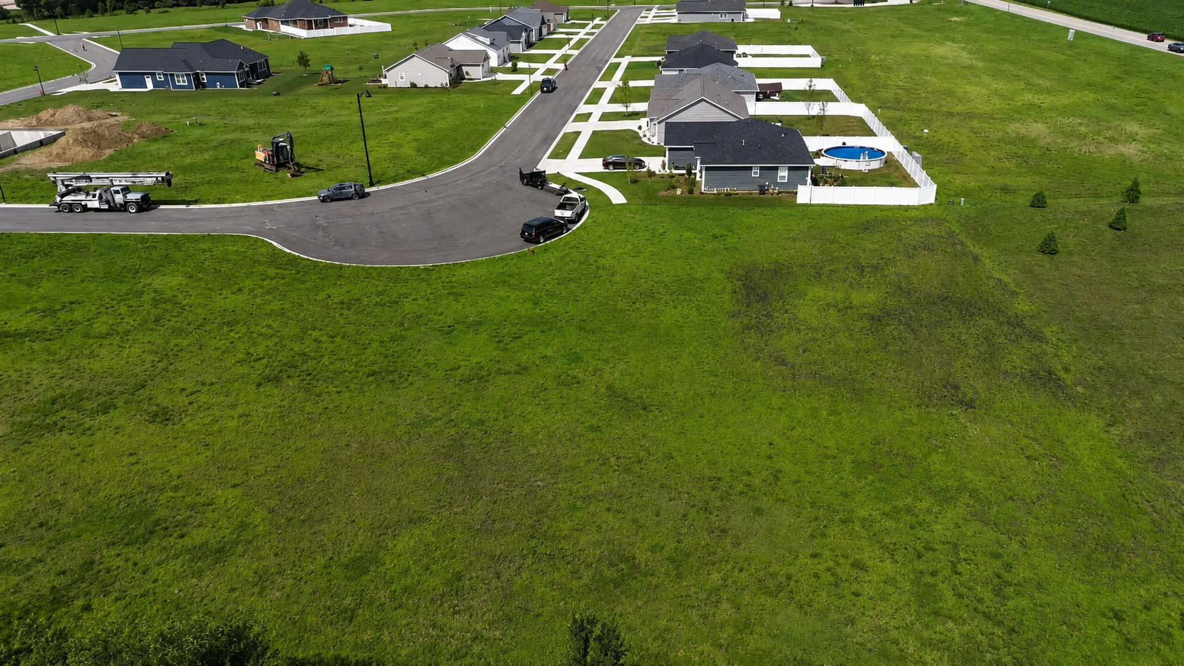 2nd image of 3 Crossing Ct, Peru, IL 61354 | MLS# 12562484