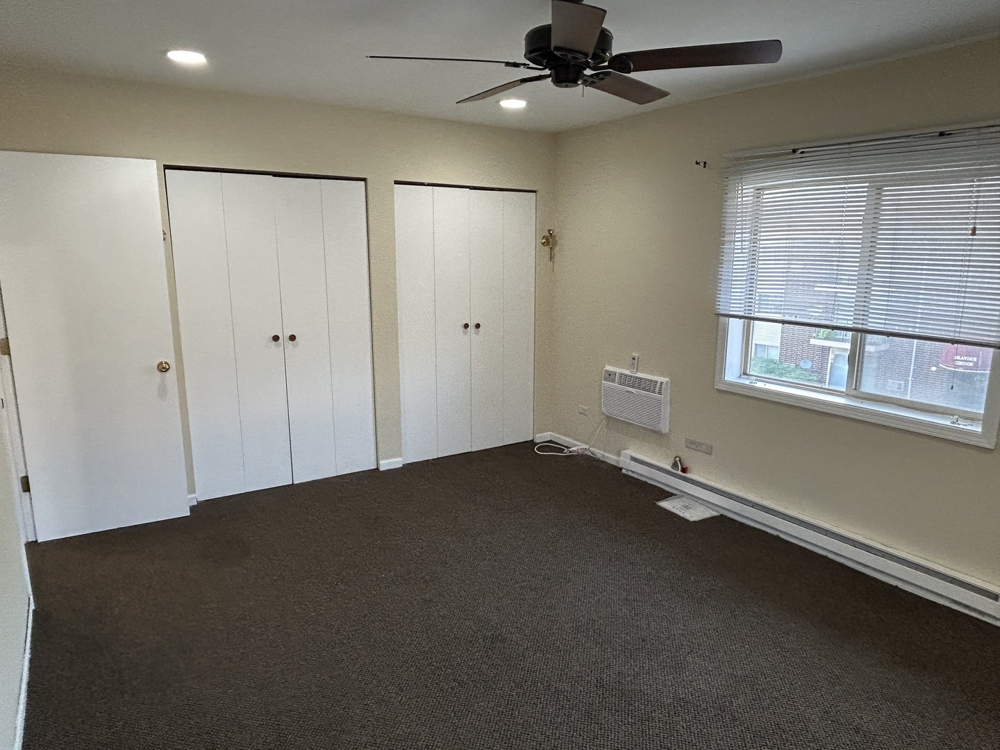 2nd image of 1925 Canal St, Blue Island, IL 60406