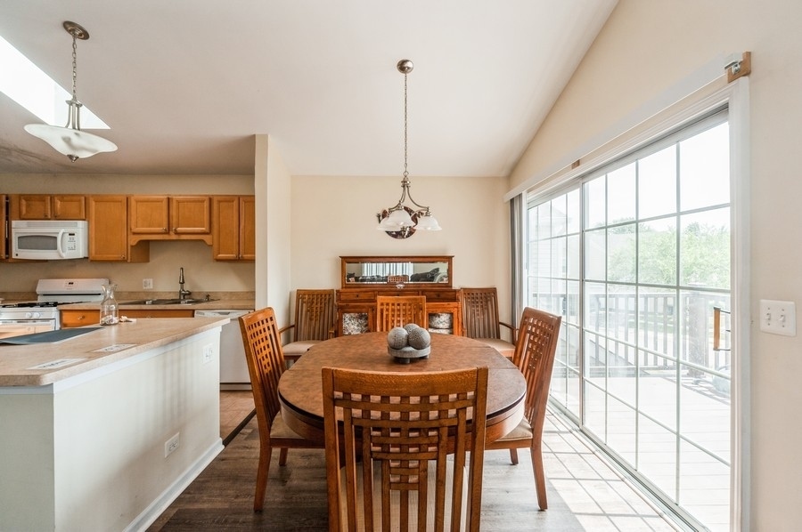 Homes for sale in Buffalo Grove, IL | 634 Le Parc Cir #634, Buffalo Grove, IL 60089 | MLS# 12568615