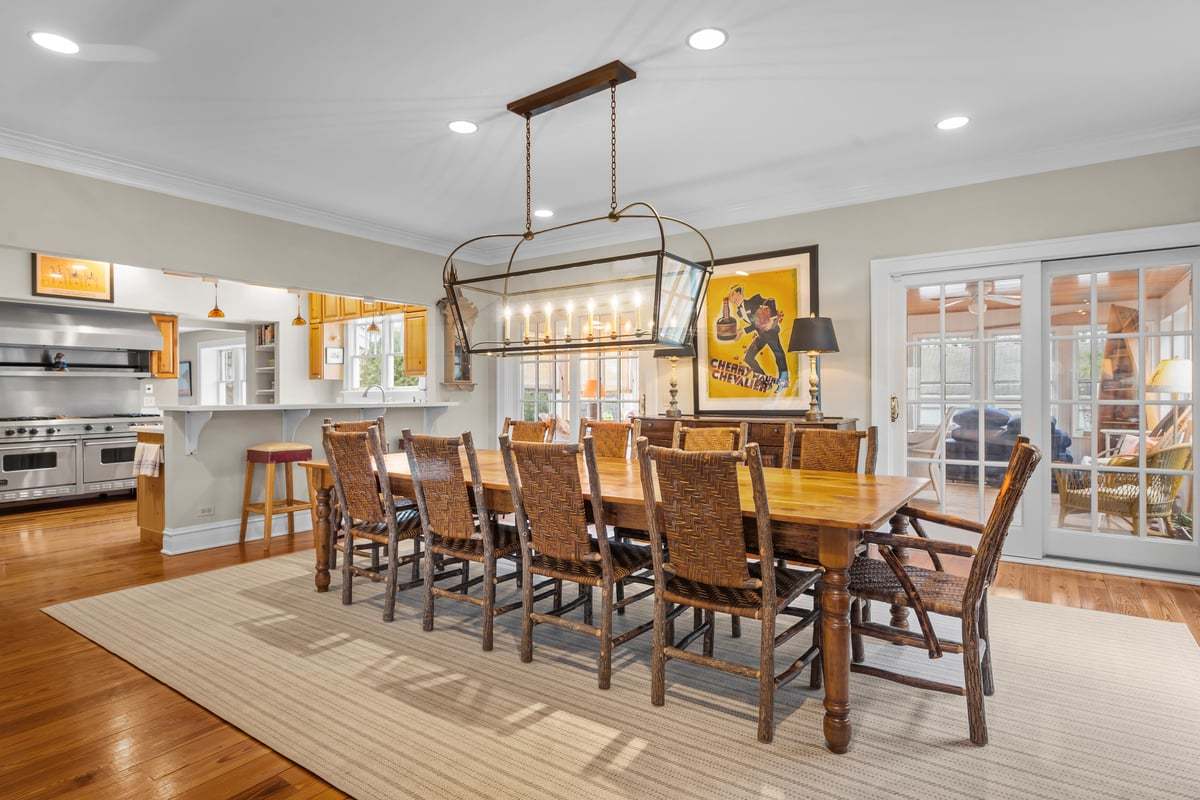 Homes for sale in Lake Forest, IL | 1190 W Old Mill Rd, Lake Forest, IL 60045 | MLS# 12571389