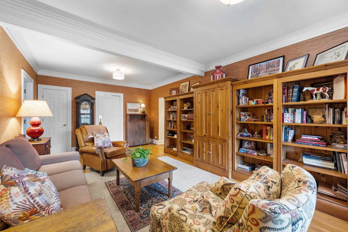 Homes for sale in Lake Forest, IL | 1190 W Old Mill Rd, Lake Forest, IL 60045 | MLS# 12571389