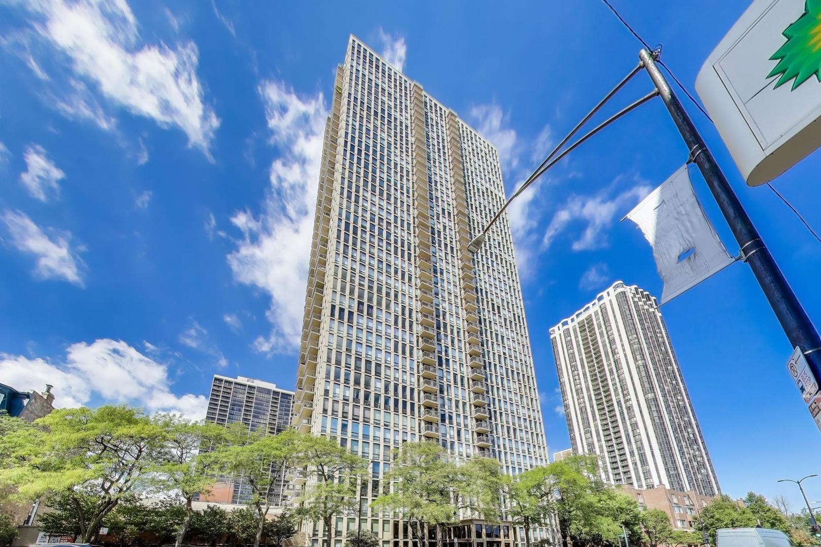 Homes for sale in Chicago, IL | 1660 N La Salle Dr #410, Chicago, IL 60614 | MLS# 12572211