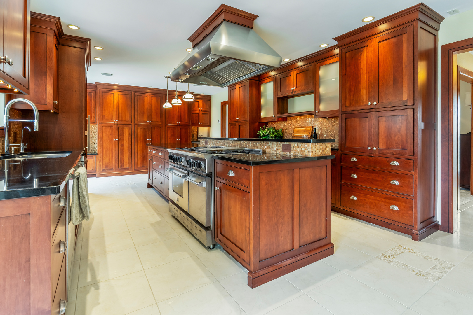 3rd image of 15878 Old Orchard Rd, Bloomington, IL 61705 | MLS# 12572347