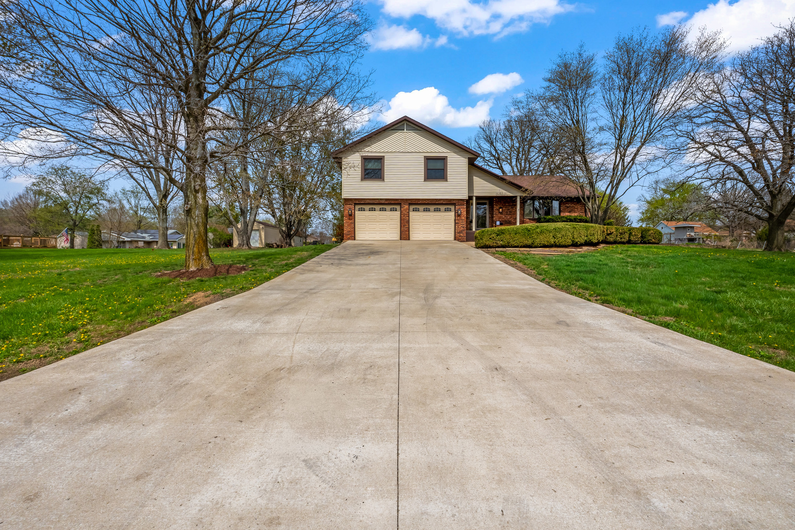 42nd image of 15878 Old Orchard Rd, Bloomington, IL 61705 | MLS# 12572347