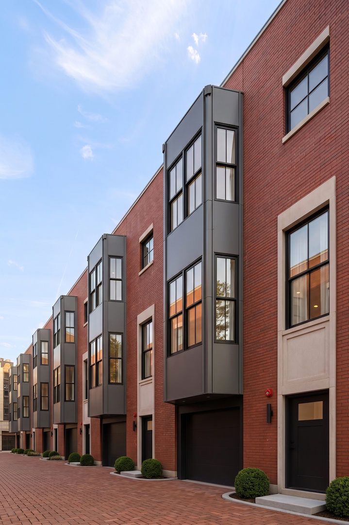 2nd image of 2329 N Cambridge Ave #C, Chicago, IL 60614 | MLS# 12573026