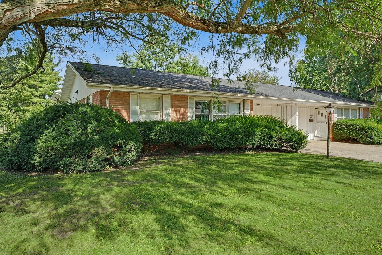 2nd image of 2313 S Anderson St, Urbana, IL 61801 | MLS# 12573334