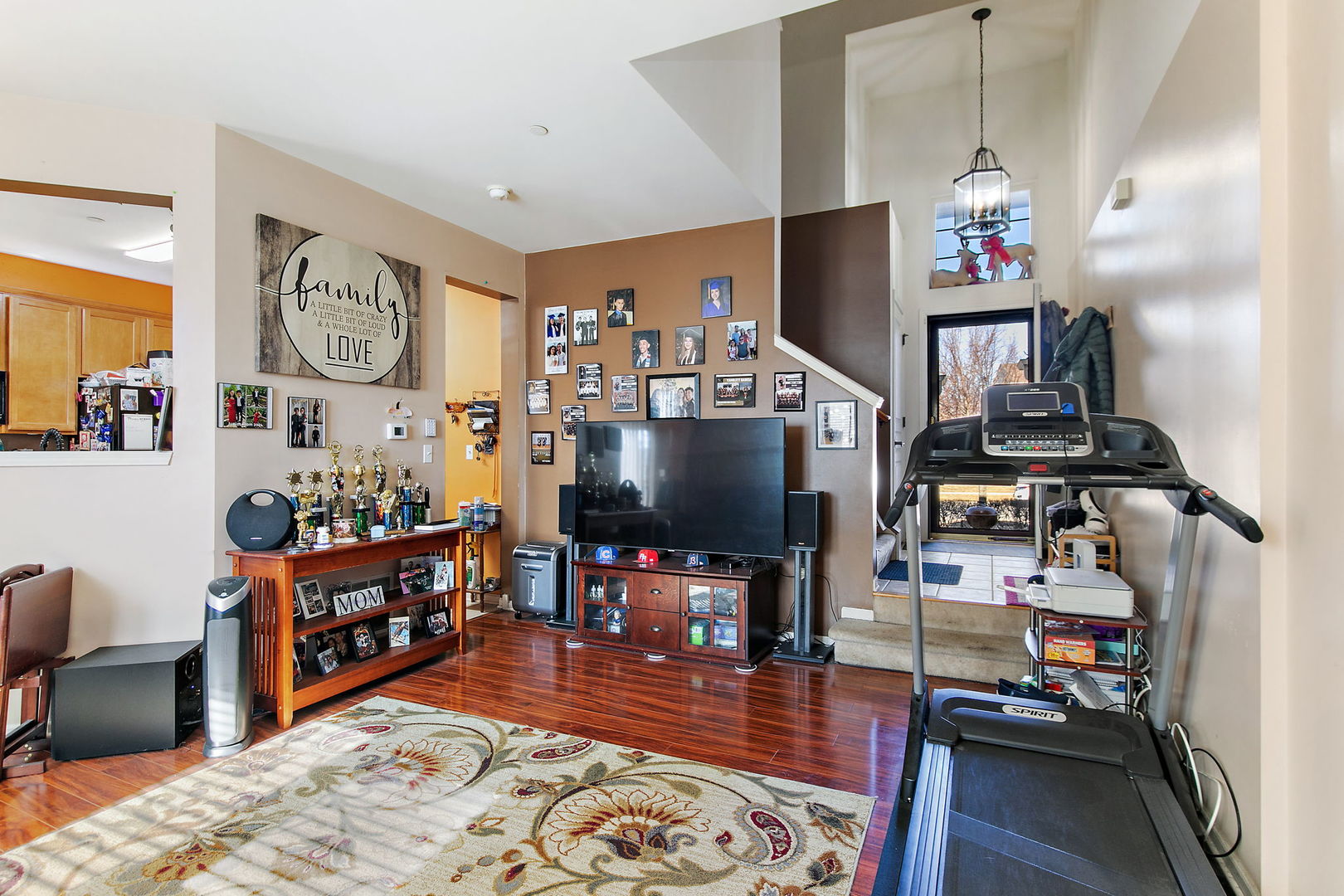 Homes for sale in Streamwood, IL | 1563 Yellowstone Dr, Streamwood, IL 60107 | MLS# 12574394