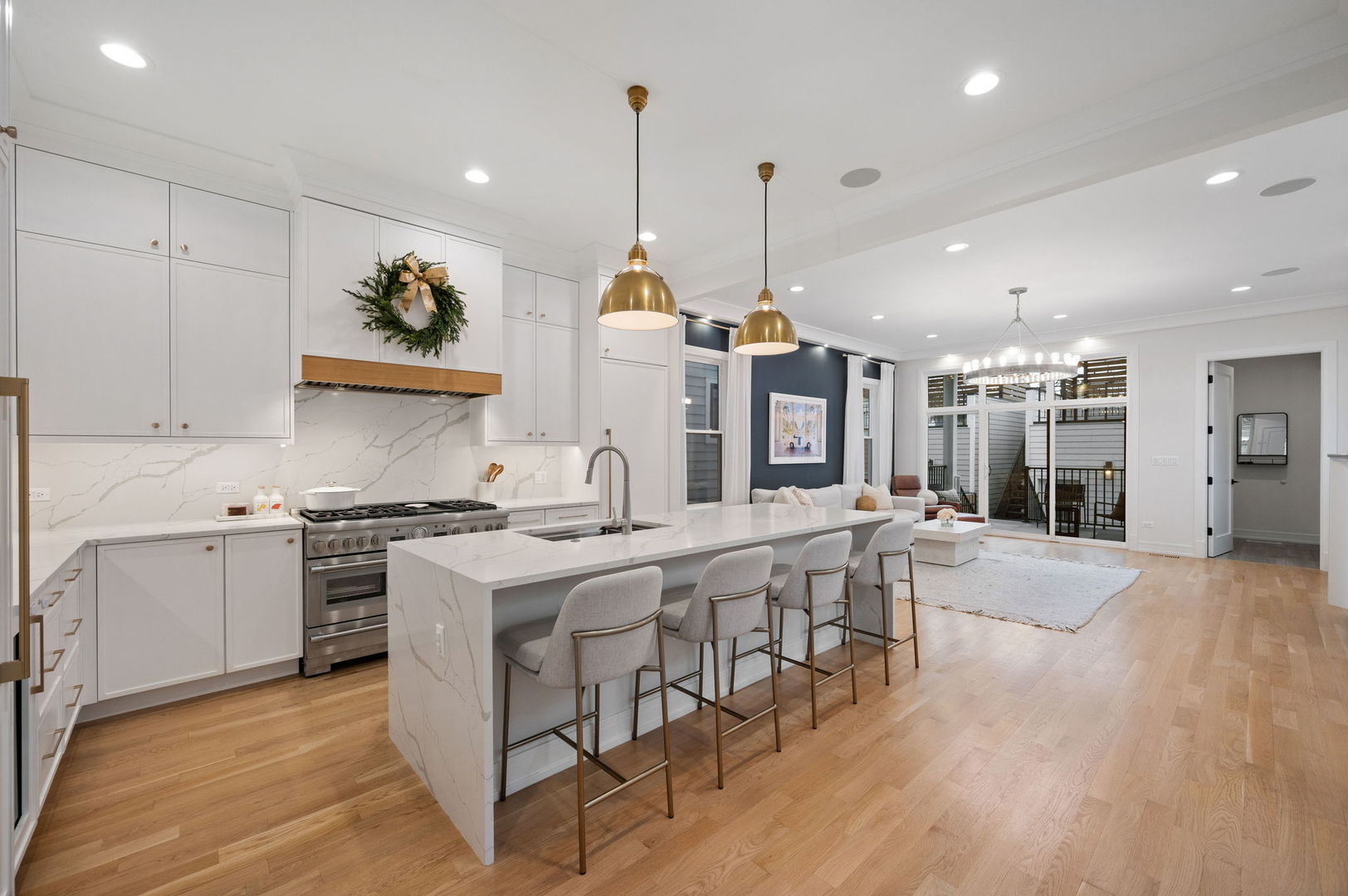 Homes for sale in Chicago, IL | 2042 N Honore St, Chicago, IL 60614 | MLS# 12575308