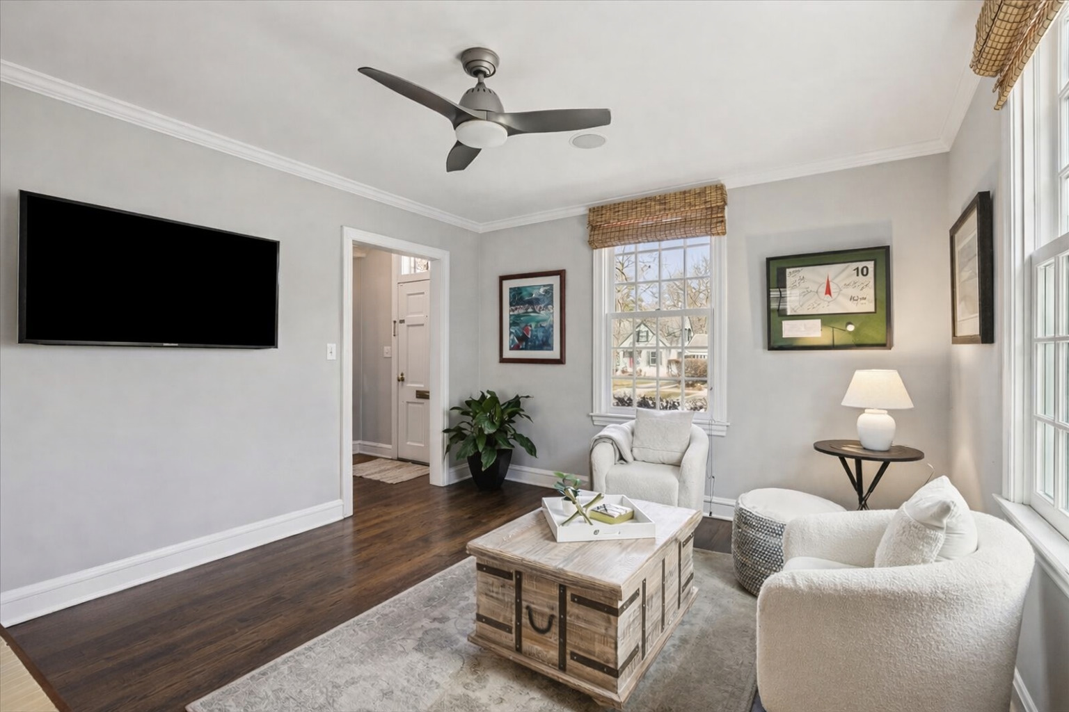 Homes for sale in Lake Forest, IL | 661 Greenview Pl, Lake Forest, IL 60045 | MLS# 12575444