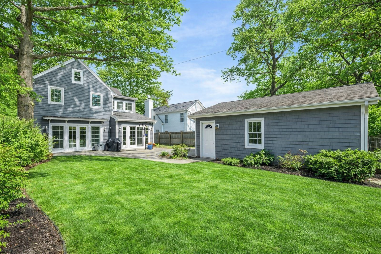 Homes for sale in Lake Forest, IL | 661 Greenview Pl, Lake Forest, IL 60045 | MLS# 12575444