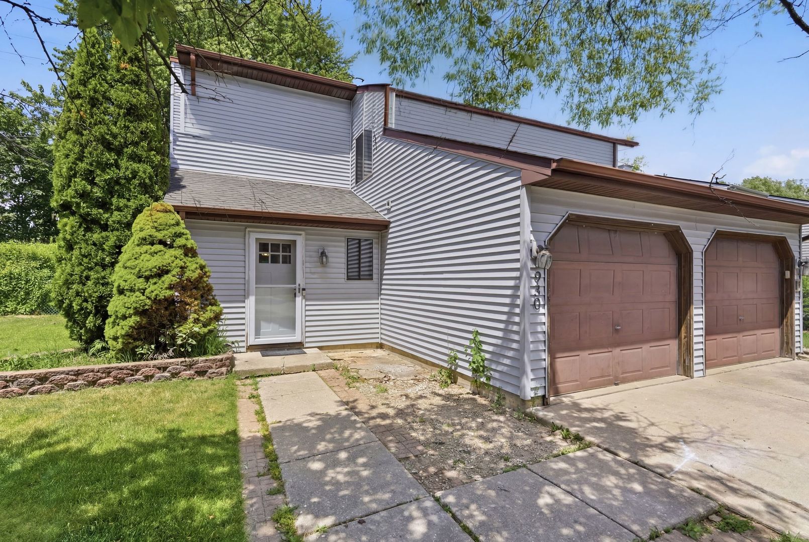 Homes for sale in Aurora, IL | 930 Autumn Ln, Aurora, IL 60505 | MLS# 12576932