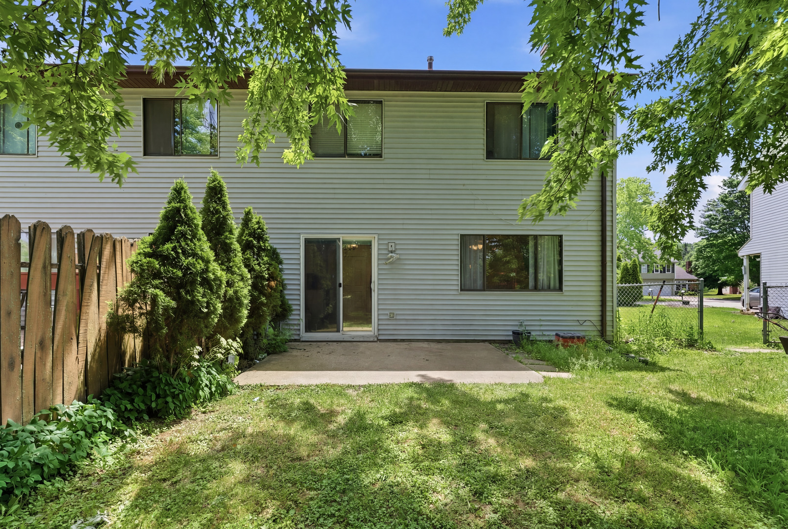 Homes for sale in Aurora, IL | 930 Autumn Ln, Aurora, IL 60505 | MLS# 12576932
