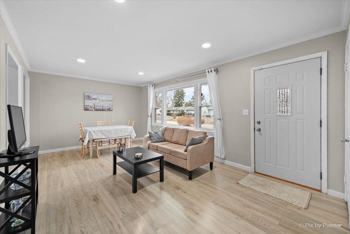 Homes for sale in Cary, IL | 392 W Margaret Ter, Cary, IL 60013 | MLS# 12577236