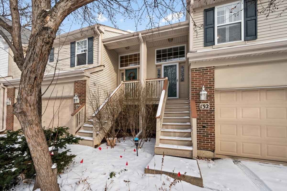 Homes for sale in Streamwood, IL | 132 Meredith Ln, Streamwood, IL 60107 | MLS# 12578270