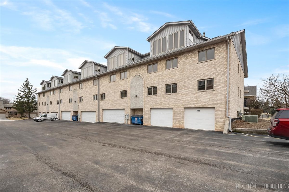 Homes for sale in Palos Hills, IL | 9050 Del Prado Dr #1S, Palos Hills, IL 60465 | MLS# 12578273