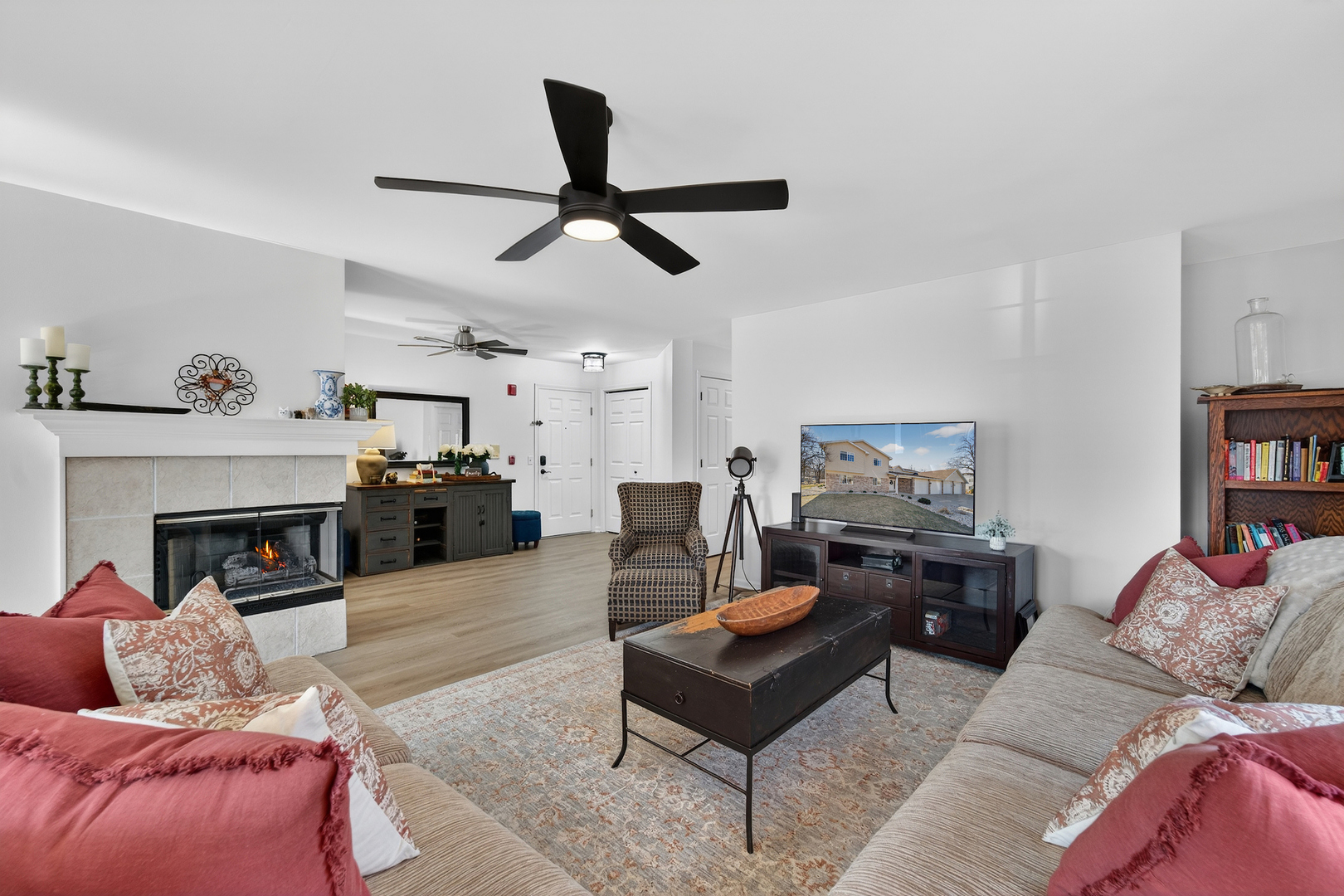 Homes for sale in Lake Geneva, WI | 129 S Curtis St #1121, Lake Geneva, WI 53147 | MLS# 12578577