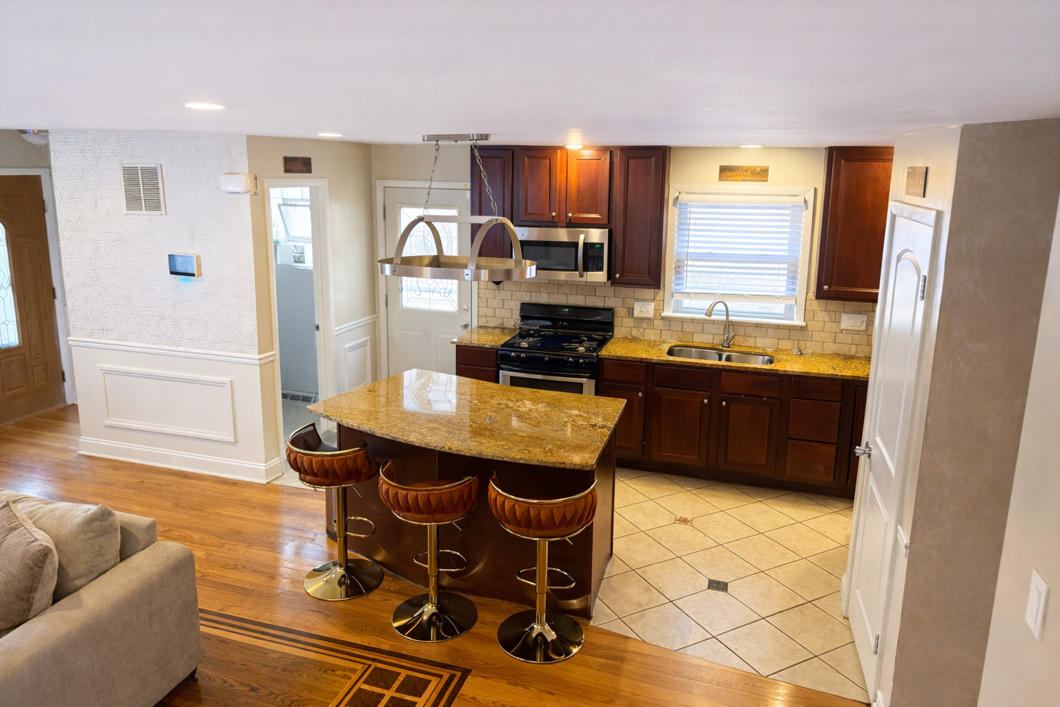 Homes for sale in Chicago, IL | 2605 W 83Rd Pl, Chicago, IL 60652 | MLS# 12578673