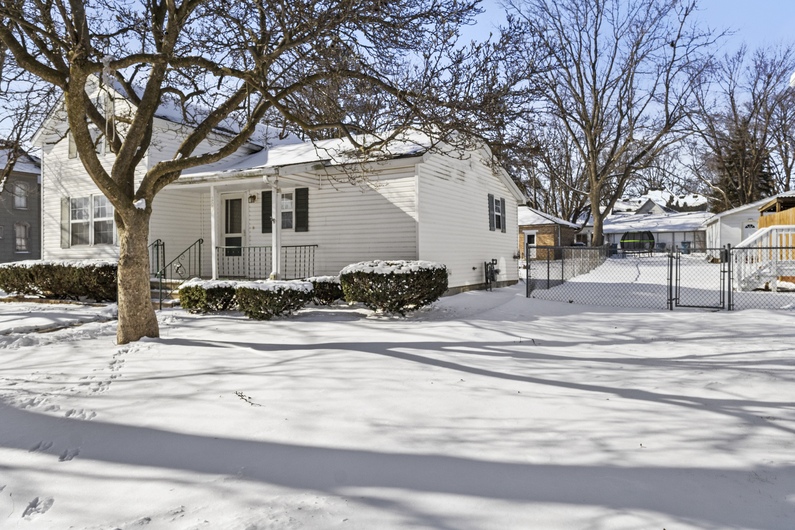 Homes for sale in Grant Park, IL | 209 N Maple St, Grant Park, IL 60940 | MLS# 12578834