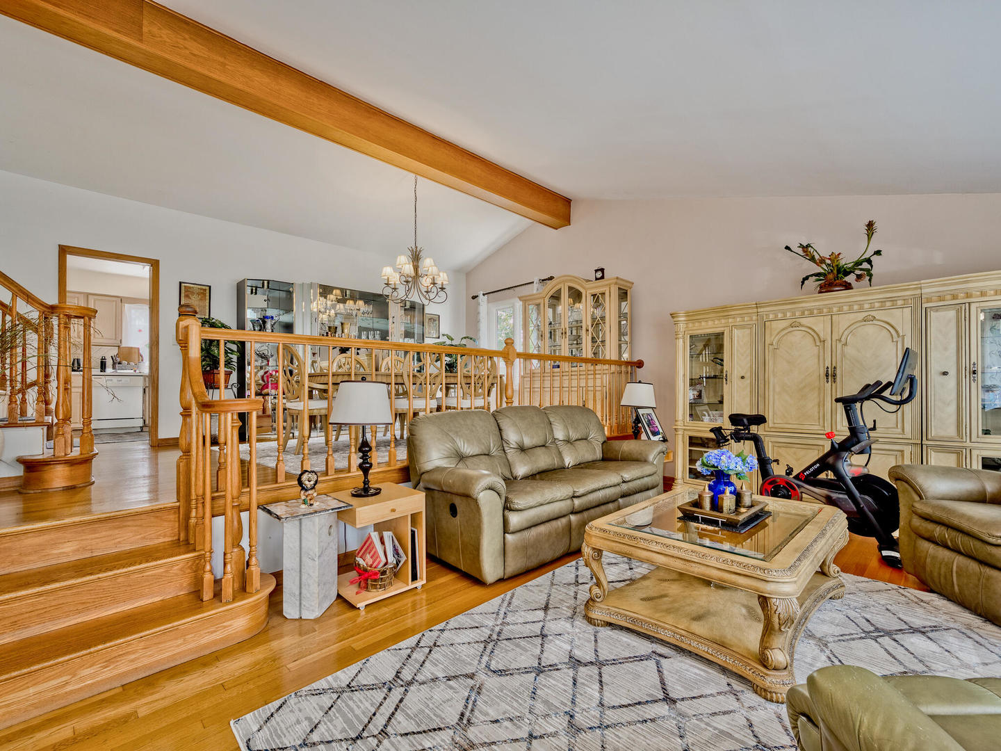 5th image of 1121 N Greenfield Ln, Mount Prospect, IL 60056 | MLS# 12578886