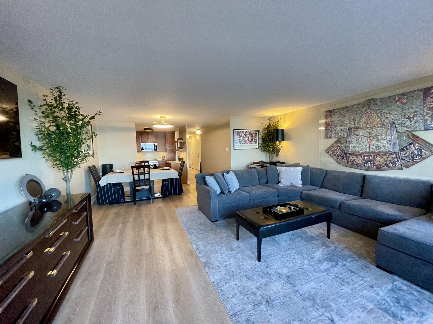 Homes for sale in Chicago, IL | 1440 N Lake Shore Dr #5E, Chicago, IL 60610 | MLS# 12579759