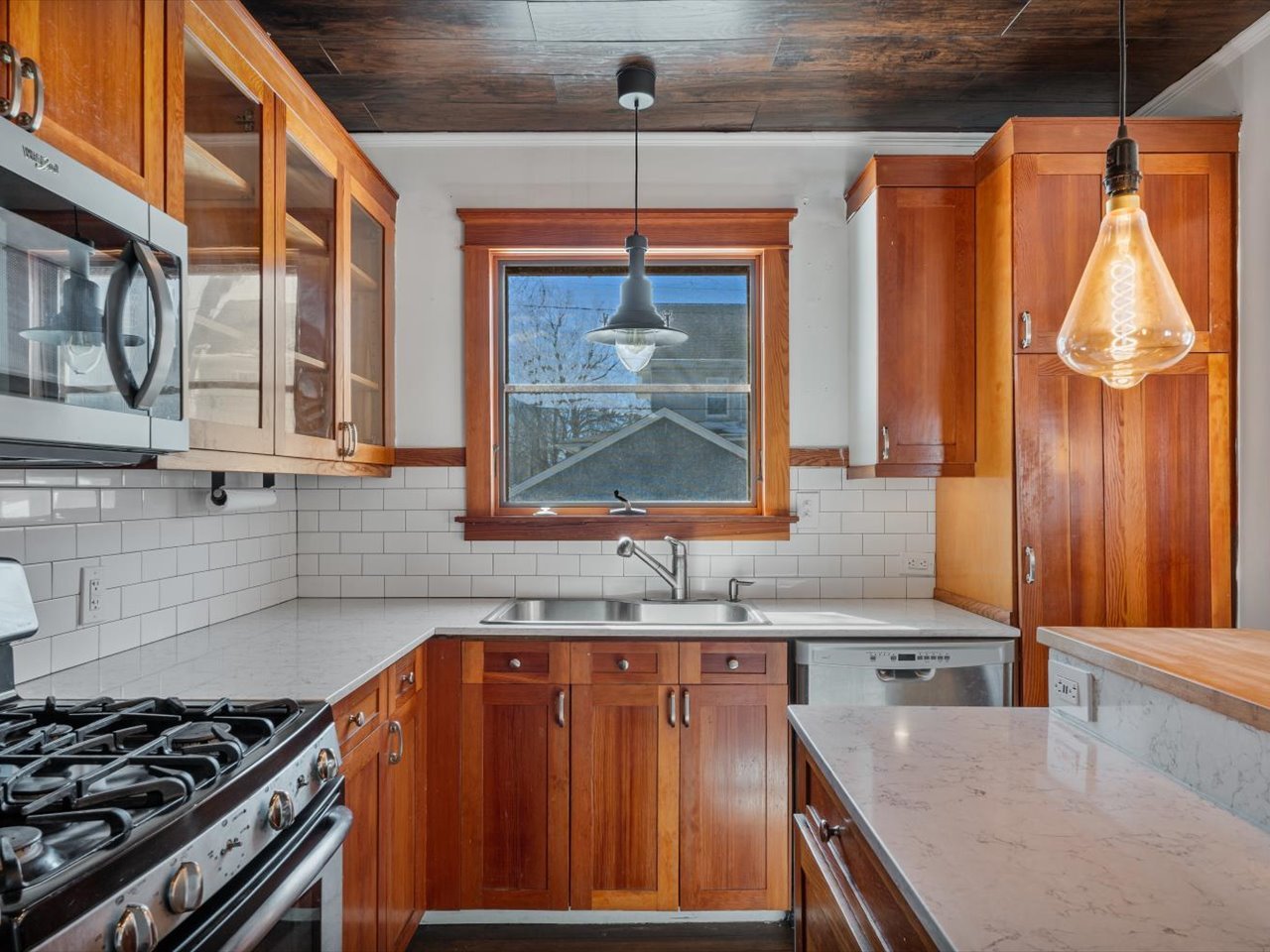 Homes for sale in Davenport, IA | 825 E Central Park Ave, Davenport, IA 52803 | MLS# 12582298