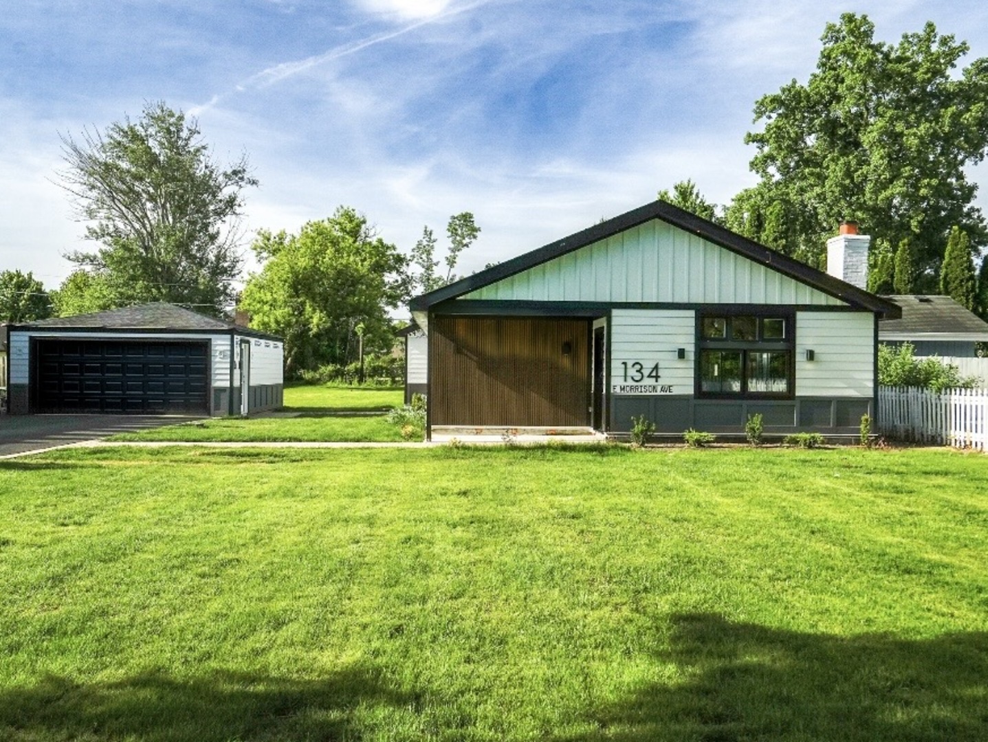 2nd image of 134 E Morrison Ave, Mount Prospect, IL 60056 | MLS# 12583236