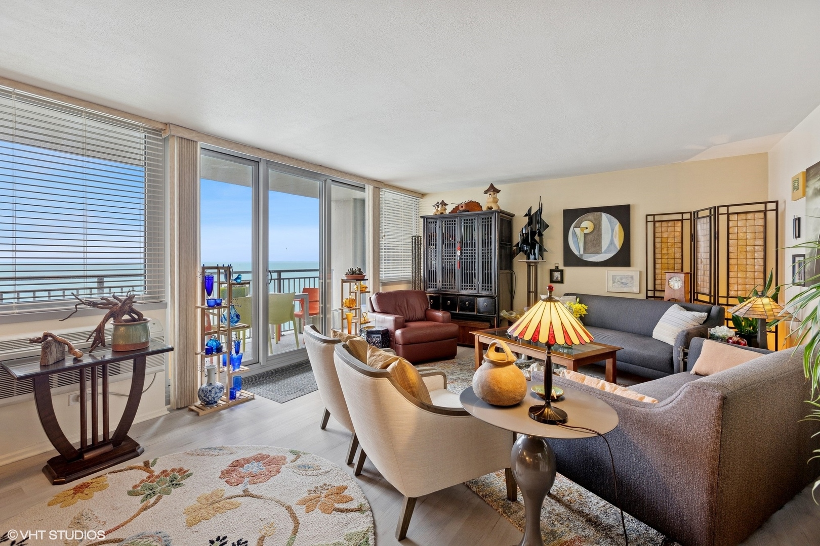 Homes for sale in Chicago, IL | 6145 N Sheridan Rd #28D, Chicago, IL 60660 | MLS# 12585536