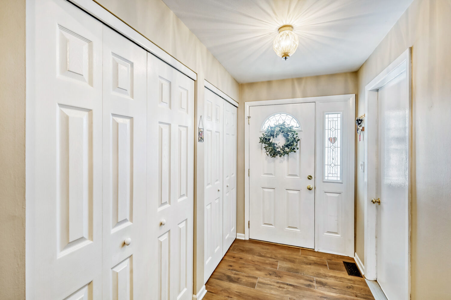 Homes for sale in Bloomingdale, IL | 205 Cambridge Ln, Bloomingdale, IL 60108 | MLS# 12587603