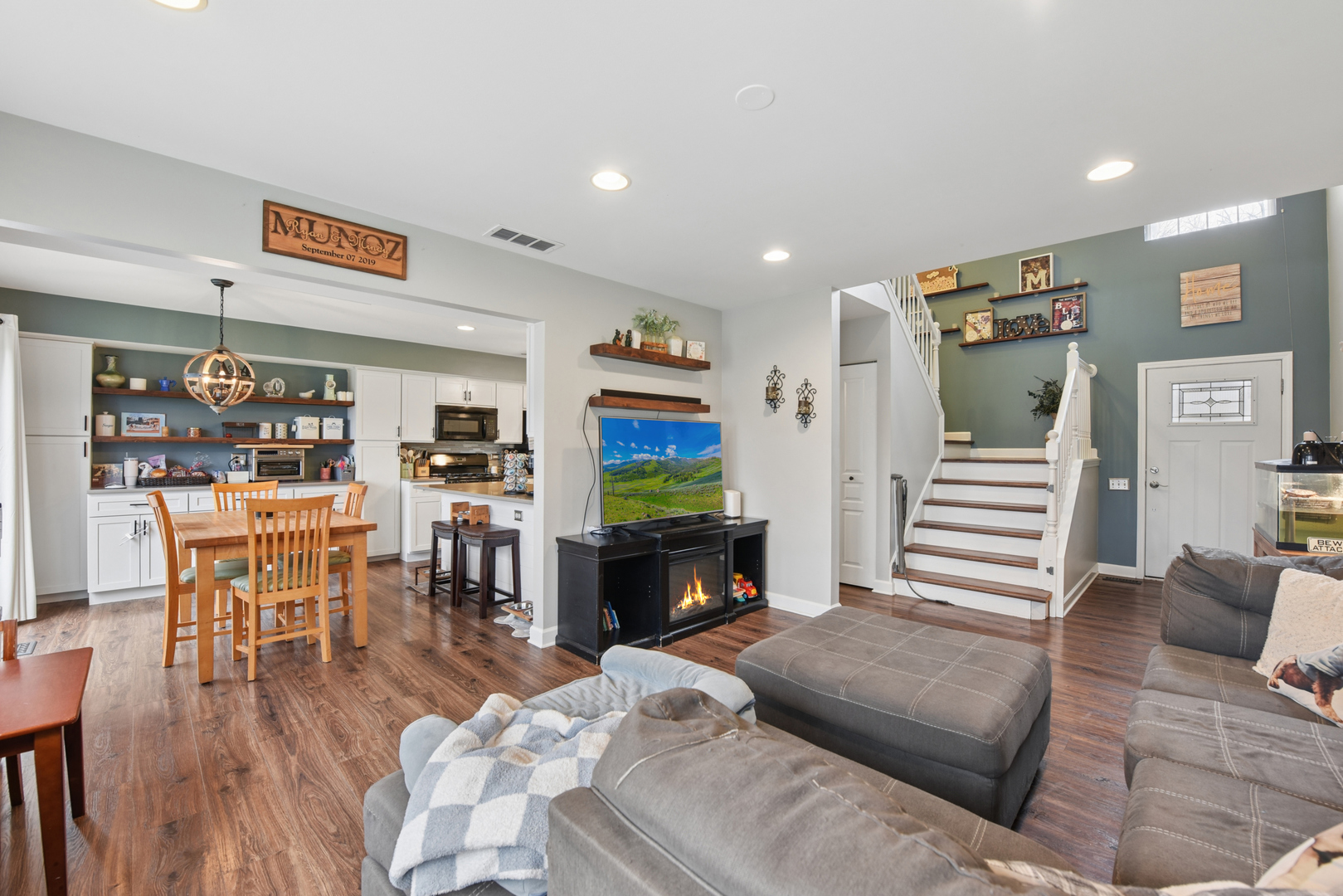 Homes for sale in Streamwood, IL | 179 Locksley Dr, Streamwood, IL 60107 | MLS# 12588144