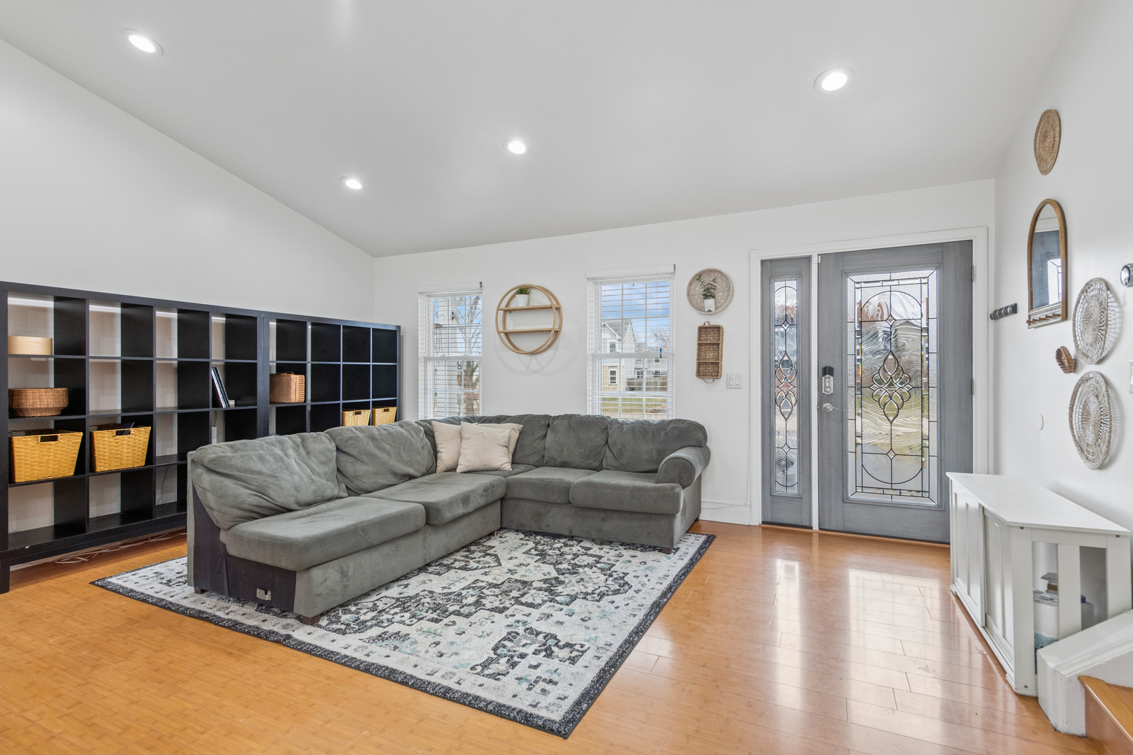 Homes for sale in Lake Villa, IL | 2104 Oakleaf Ln, Lake Villa, IL 60046 | MLS# 12590476