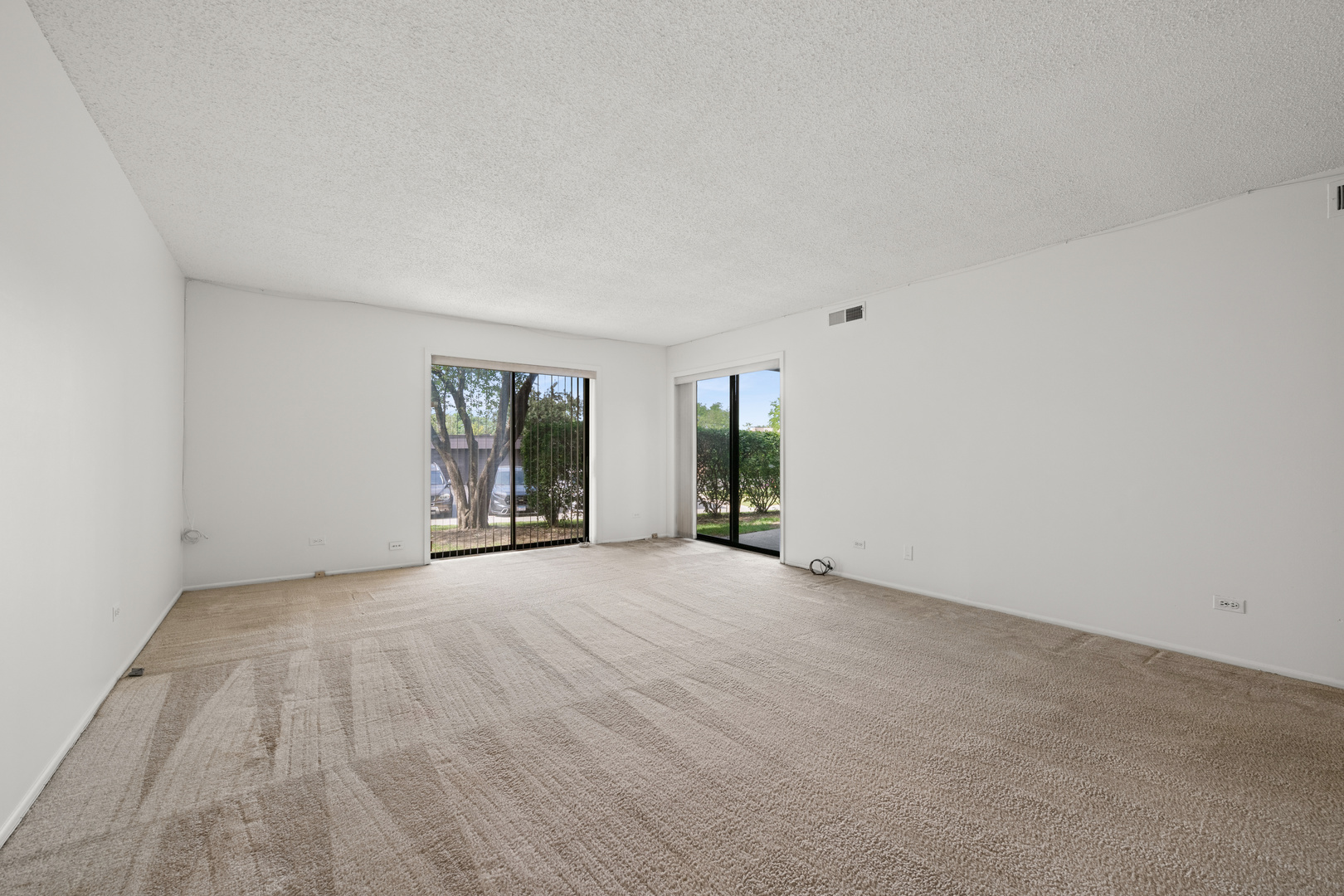 Homes for sale in Palatine, IL | 1325 N Sterling Ave #112, Palatine, IL 60067 | MLS# 12590800