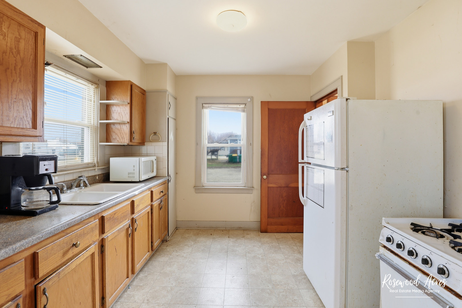 Homes for sale in Streator, IL | 905 N Everett St, Streator, IL 61364 | MLS# 12590823