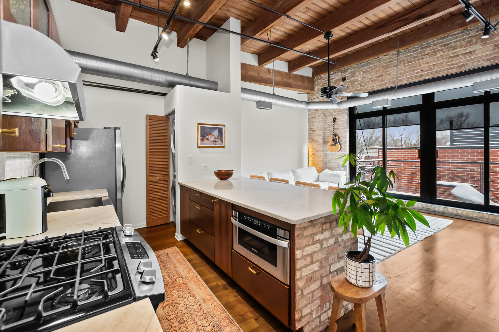 Homes for sale in Chicago, IL | 1670 N Claremont Ave #306, Chicago, IL 60647 | MLS# 12590871