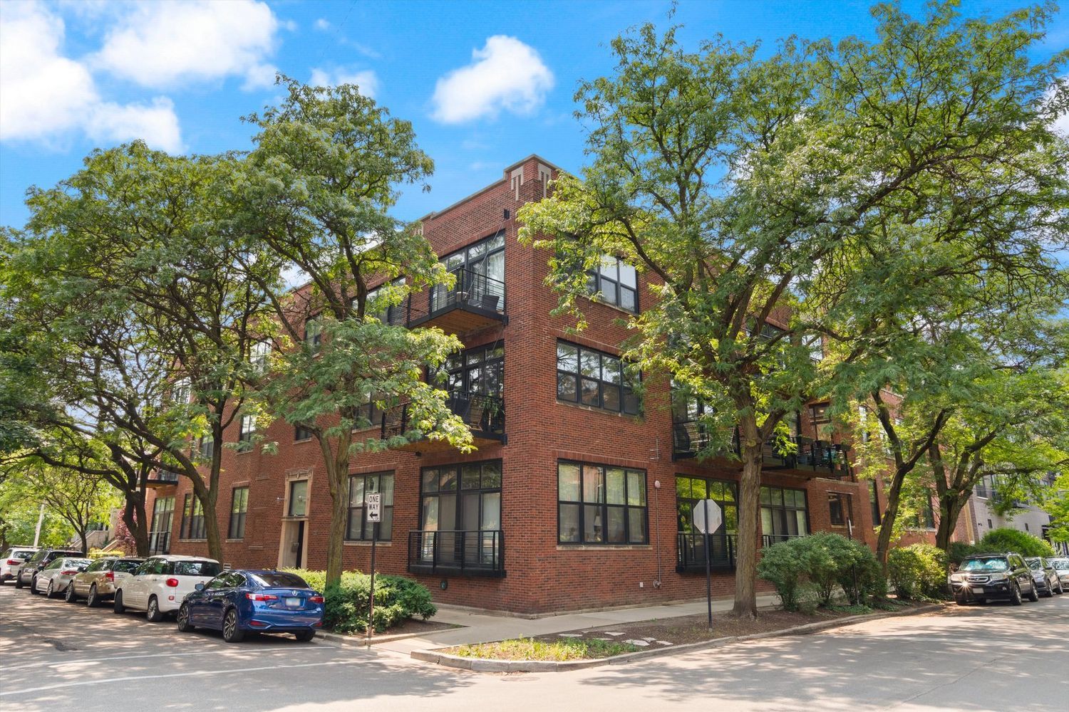 Homes for sale in Chicago, IL | 1670 N Claremont Ave #306, Chicago, IL 60647 | MLS# 12590871