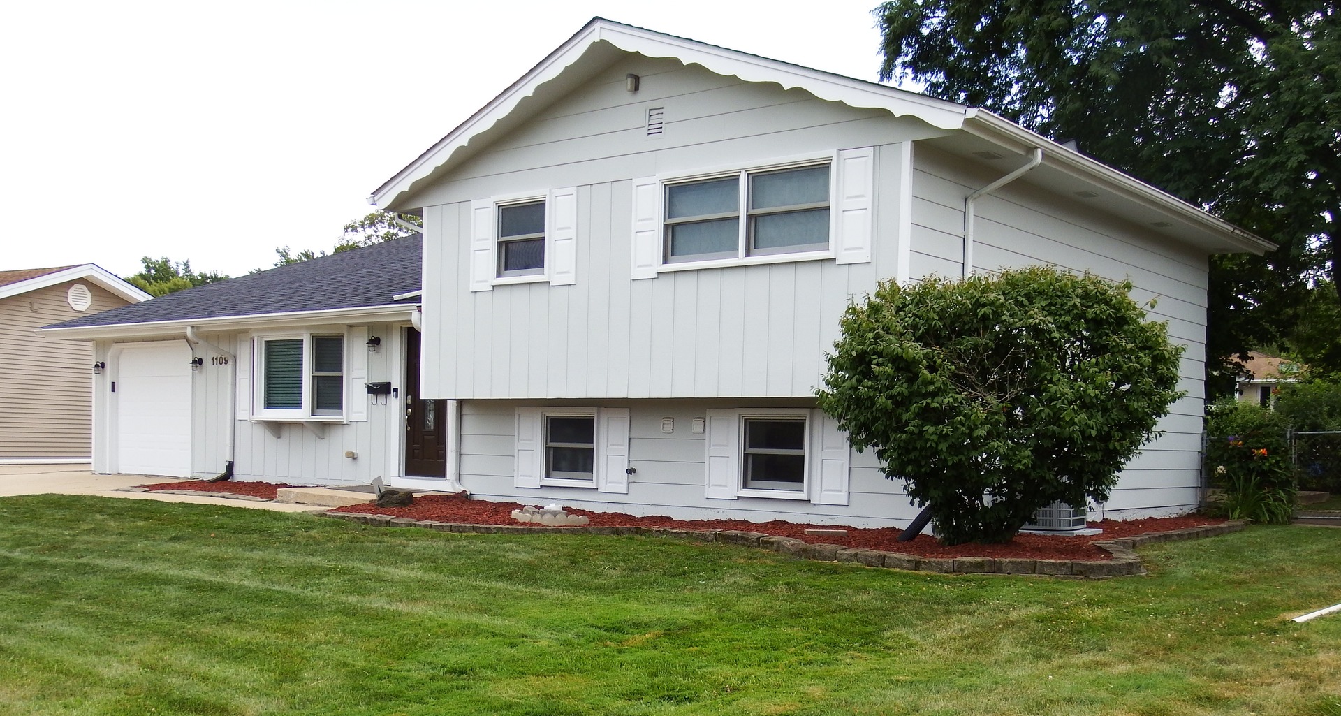 1st image of 1109 W Weathersfield Wy, Schaumburg, IL 60193 | MLS# 12591253