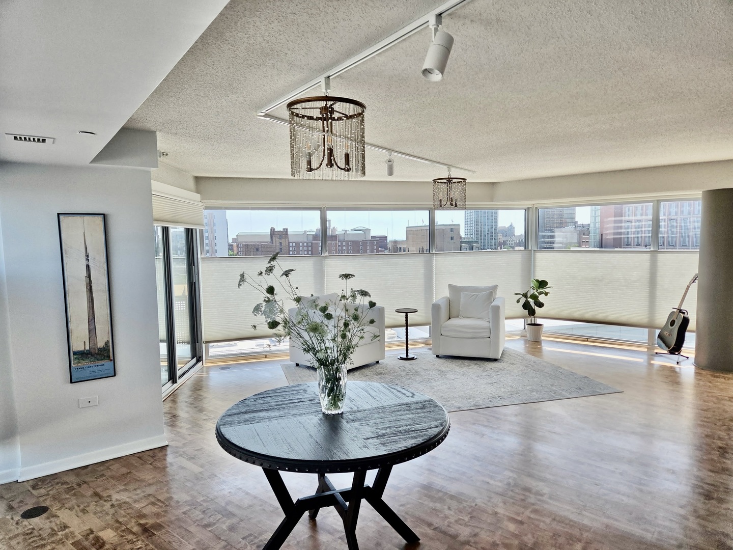 2nd image of 1720 Maple Ave #910, Evanston, IL 60201 | MLS# 12591348