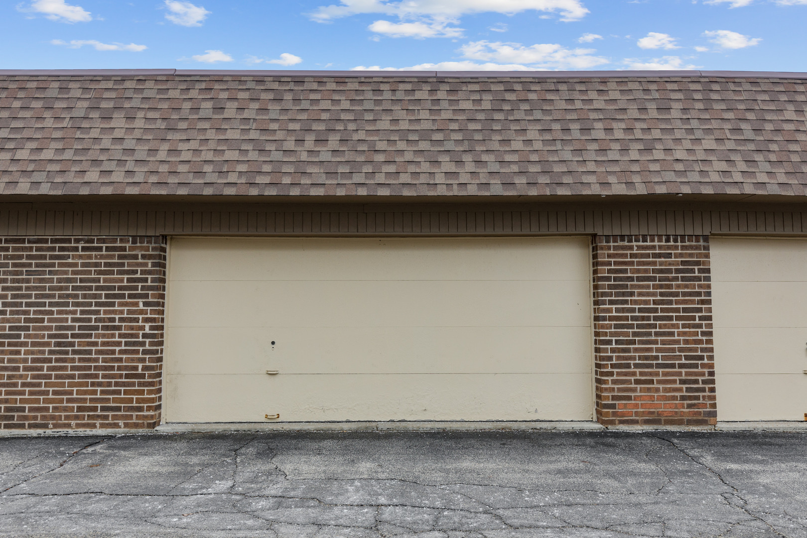 36th image of 433 Cavalier Ct #101A, West Dundee, IL 60118 | MLS# 12593501