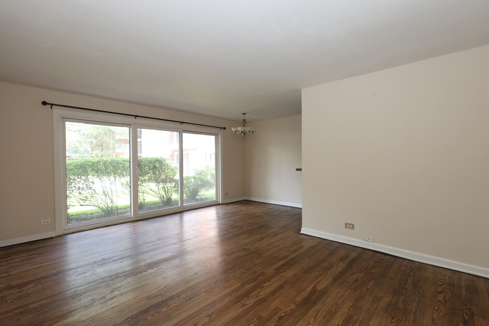 2nd image of 10111 Old Orchard Ct #101, Skokie, IL 60076 | MLS# 12594760