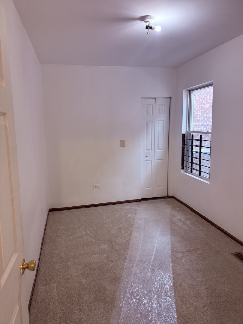 Homes for sale in Chicago, IL | 6521 S Saint Lawrence Ave, Chicago, IL 60637 | MLS# 12595867