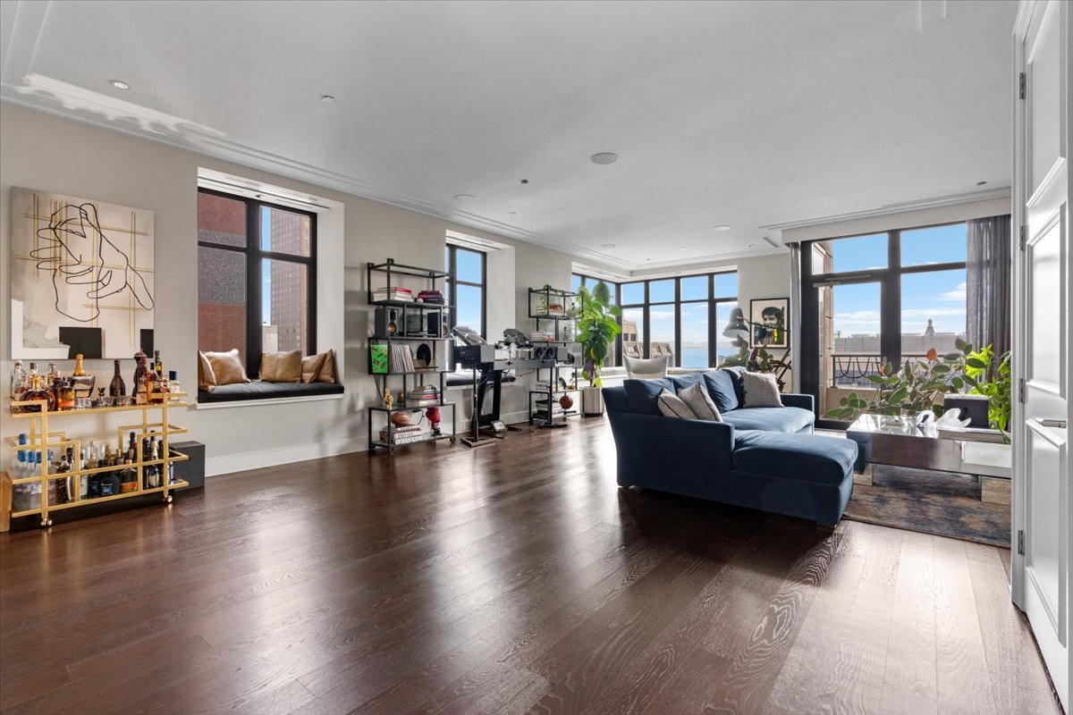 5th image of 118 E Erie St #35G, Chicago, IL 60611 | MLS# 12596294