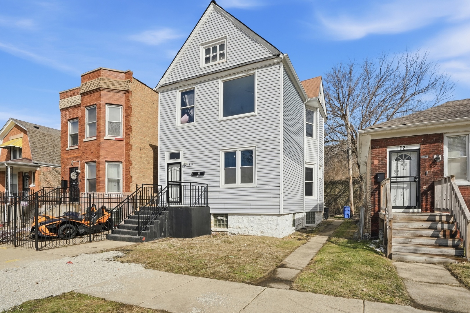 Homes for sale in Chicago, IL | 7923 S Lowe Ave, Chicago, IL 60620 | MLS# 12596644