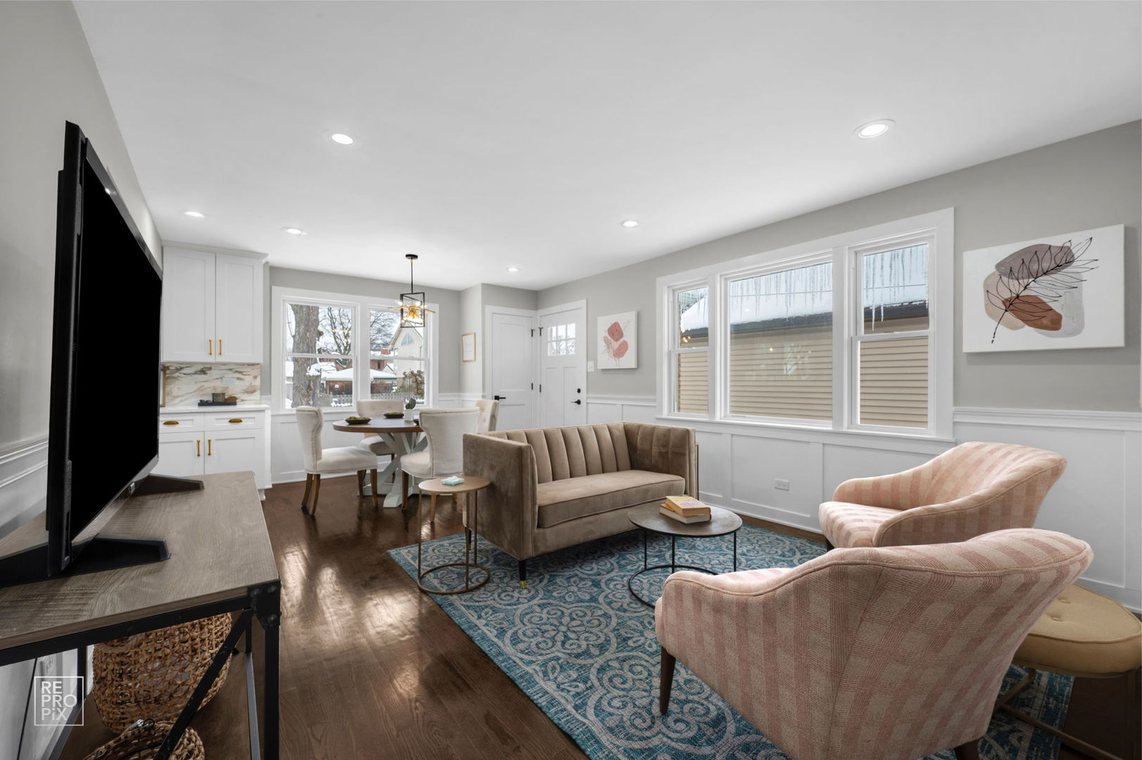 Homes for sale in Morton Grove, IL | 9133 Oak Park Ave, Morton Grove, IL 60053 | MLS# 12597038