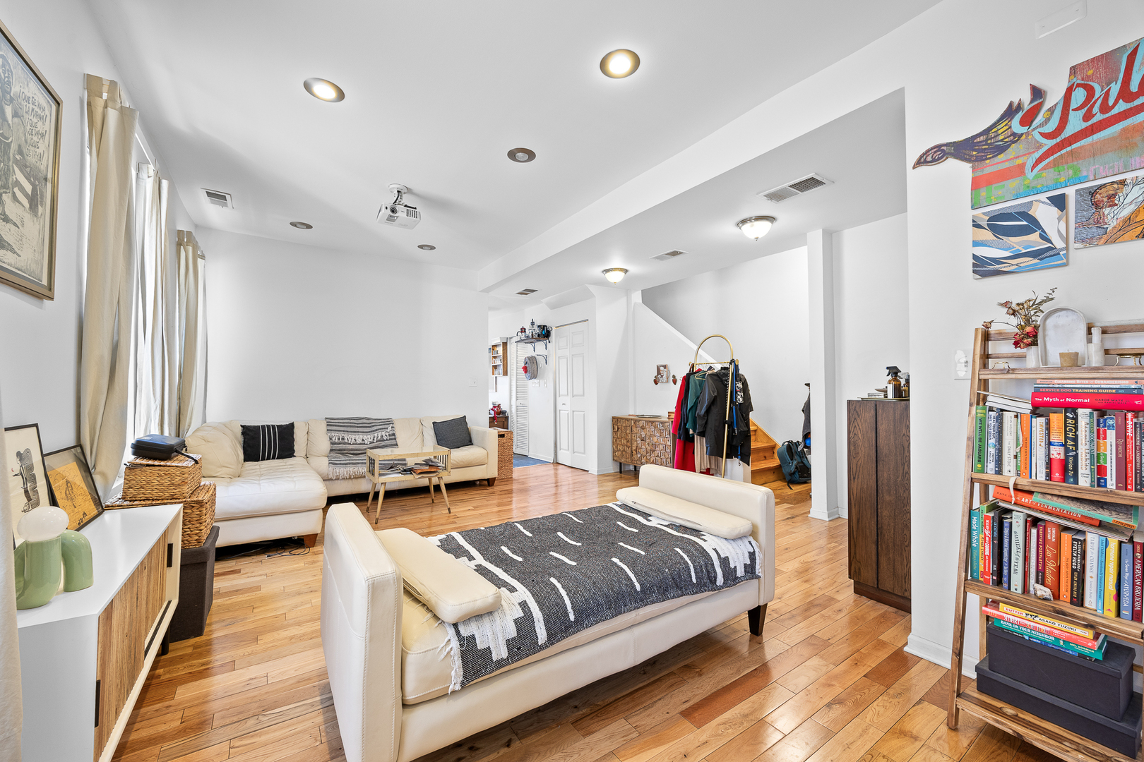 4th image of 1527 W 18Th Pl, Chicago, IL 60608 | MLS# 12599877