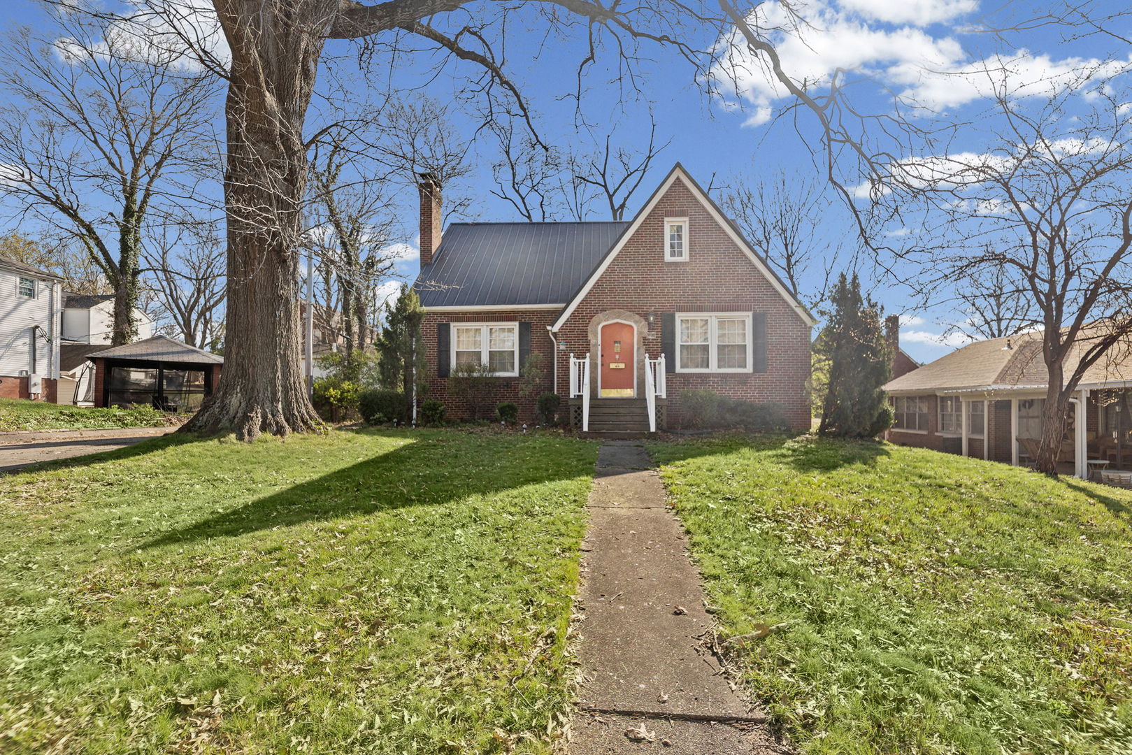 Homes for sale in Mt Vernon, IL | 710 Pavey Ave, Mt Vernon, IL 62864 | MLS# 12604177