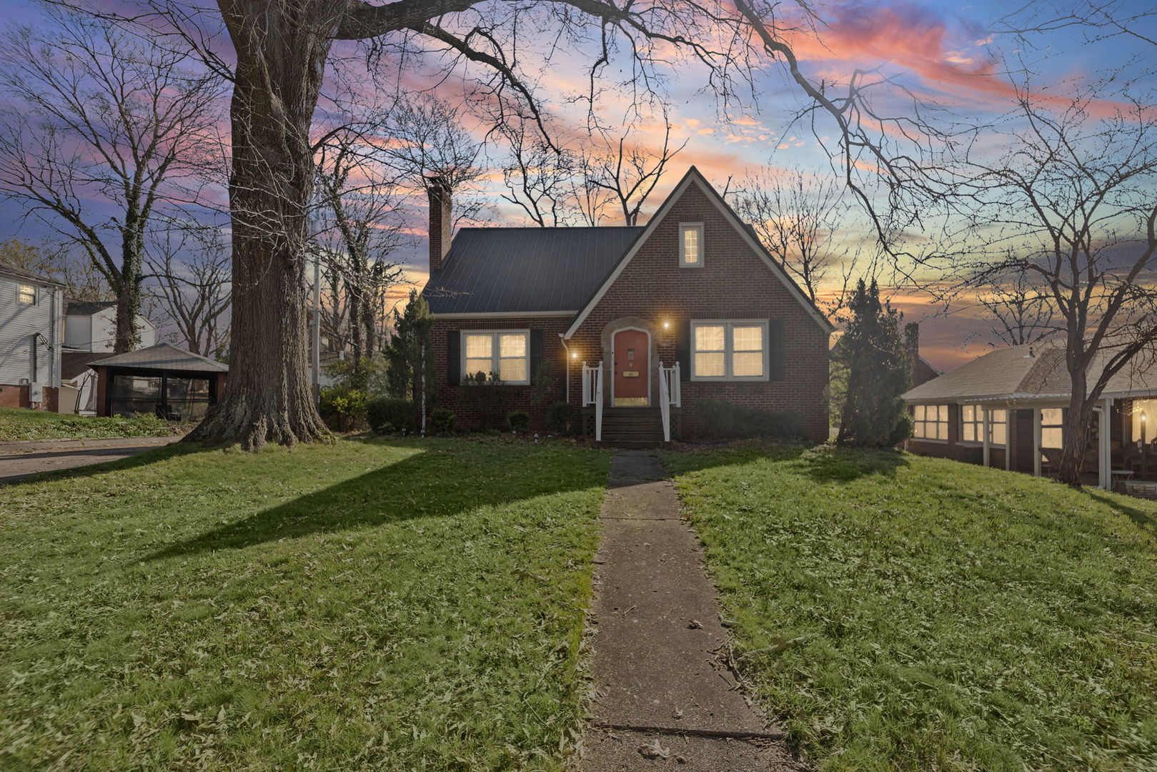 Homes for sale in Mt Vernon, IL | 710 Pavey Ave, Mt Vernon, IL 62864 | MLS# 12604177