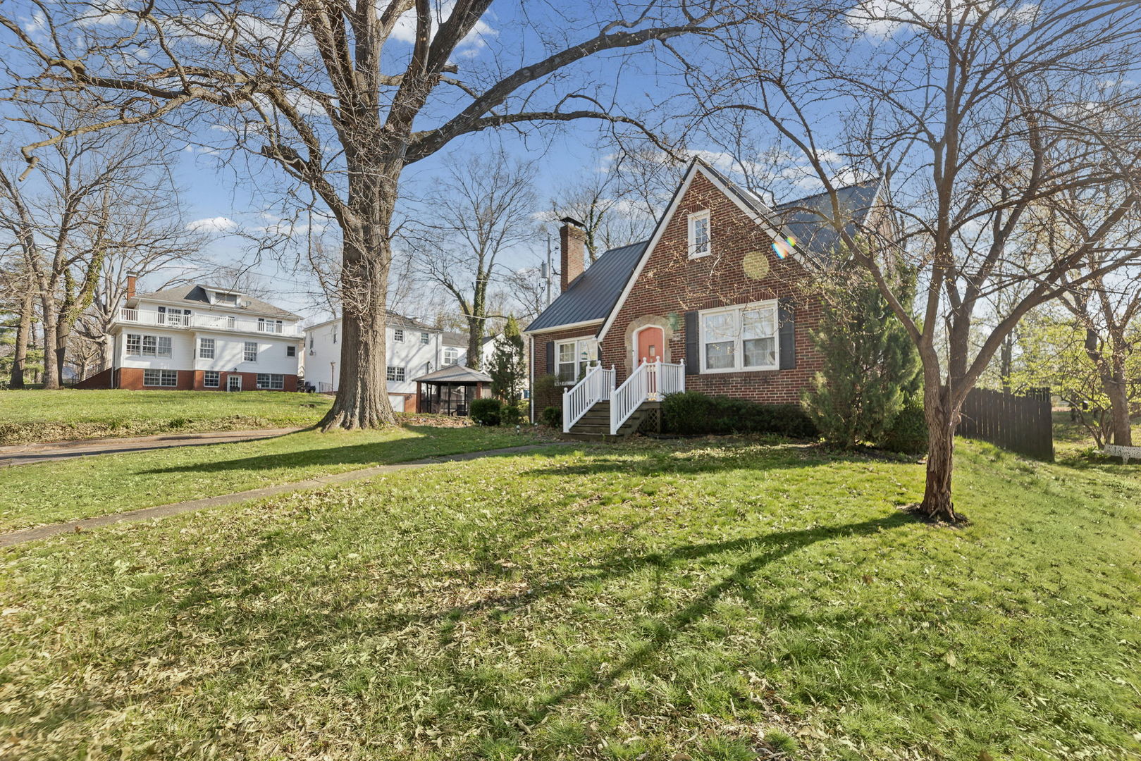 Homes for sale in Mt Vernon, IL | 710 Pavey Ave, Mt Vernon, IL 62864 | MLS# 12604177