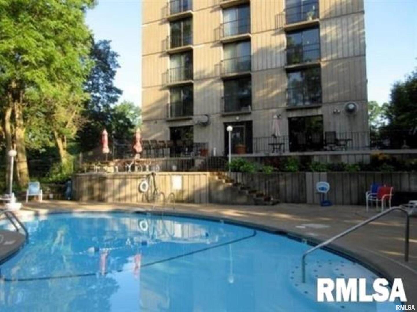 Homes for sale in East Moline, IL | 1800 7th St #2A, East Moline, IL 61244 | MLS# 12605335